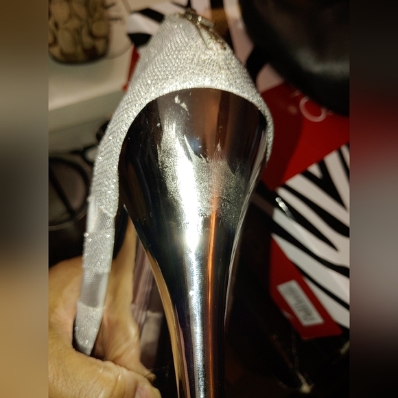 NEW STYLISH SILVER GLITTER/SHEER HEELS SHOES SIZE 12 - Picture 9 of 16